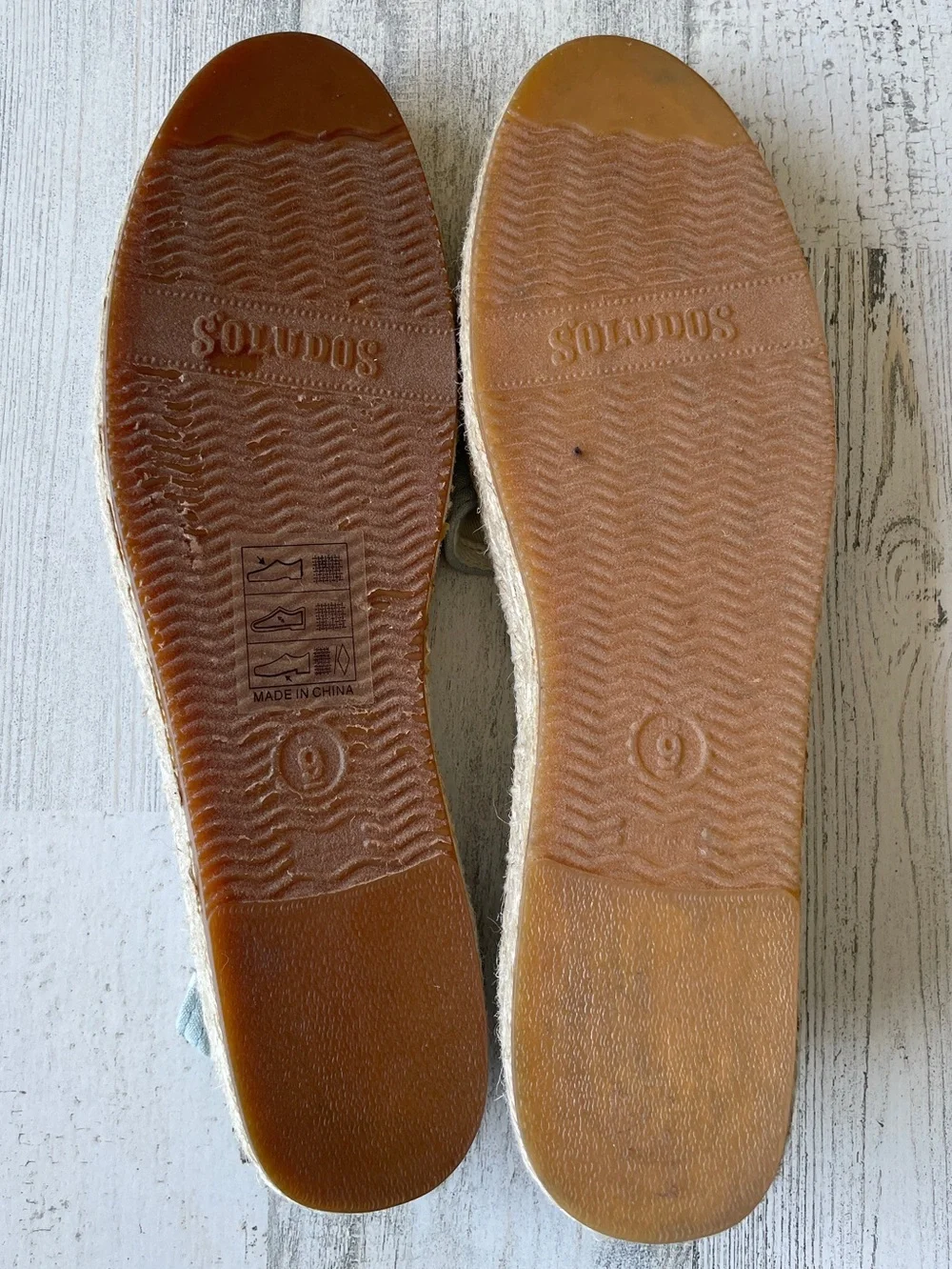 Soludos Women's Light Green Embroidered Espadrilles - Sunglasses & Bikini SZ 9